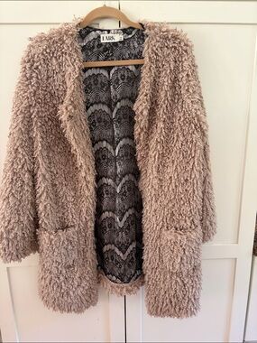 LARK Shaggy Faux Fur Teddy Coat w/Black Lace Lining | Taupe | M
